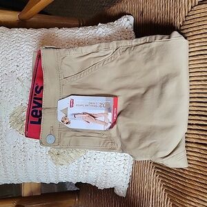 Levis 502 regular taper chino, tan jeans/pants, size 14 reg, 27x29